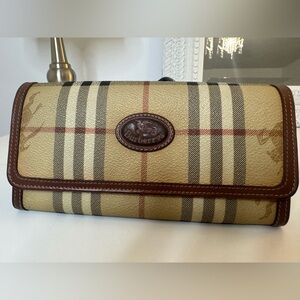 Burberrys vintage wallet authentic